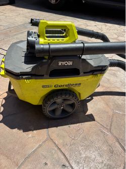 Ryobi rechargeable Wet/Dry vac