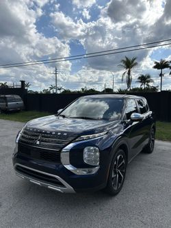 2022 Mitsubishi Outlander