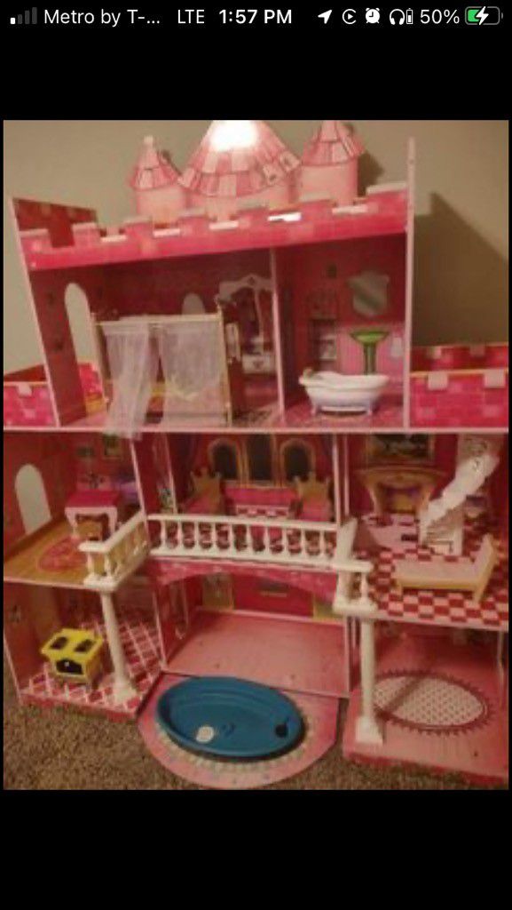 Girls Doll Mansion/House 