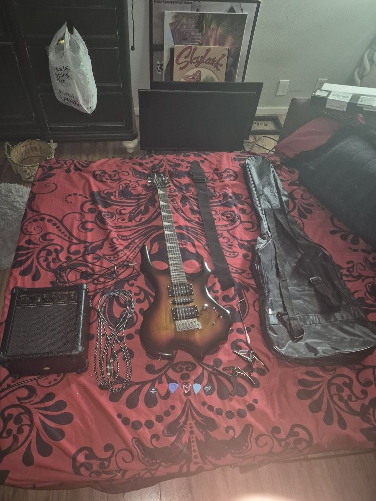 Electric Guitar Bundle 