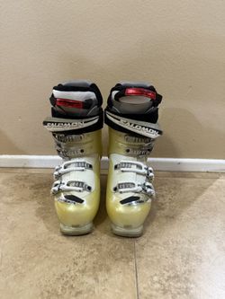 Salomon Ski Boots Size 24