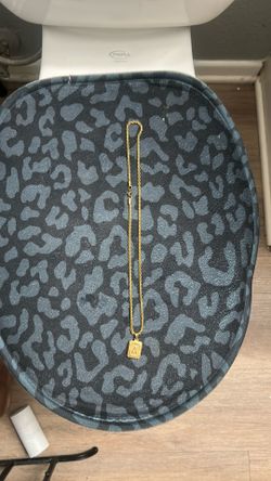 18 karat gold chain