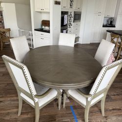 Kitchen Table And 5 Chairs 