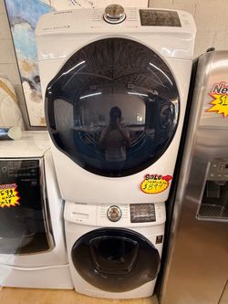Used White Samsung Washer and Dryer Frontloader