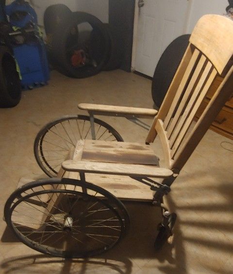 1800s Antique Wheelchair