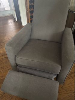 Rotating, rocking recliner.