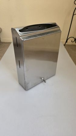 Paper Towel Dispenser