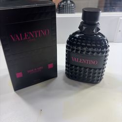 Valentino Born In Roma, Extra dose