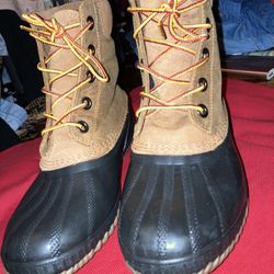  SOREL - Youth Cheyanne II Lace Waterproof Insulated. Fits women 71/2-8 shoe size