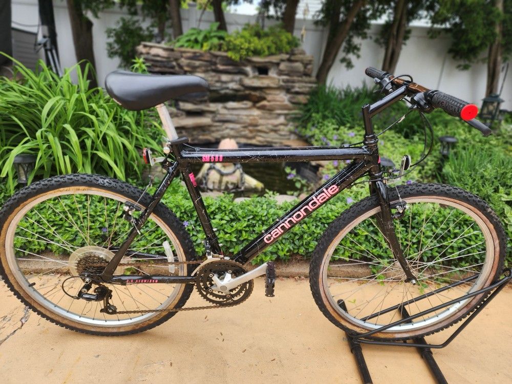 Cannondale SM 500 MOUNTAIN BIKE