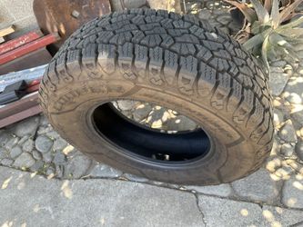 1 Tire Like New 255/75/17
