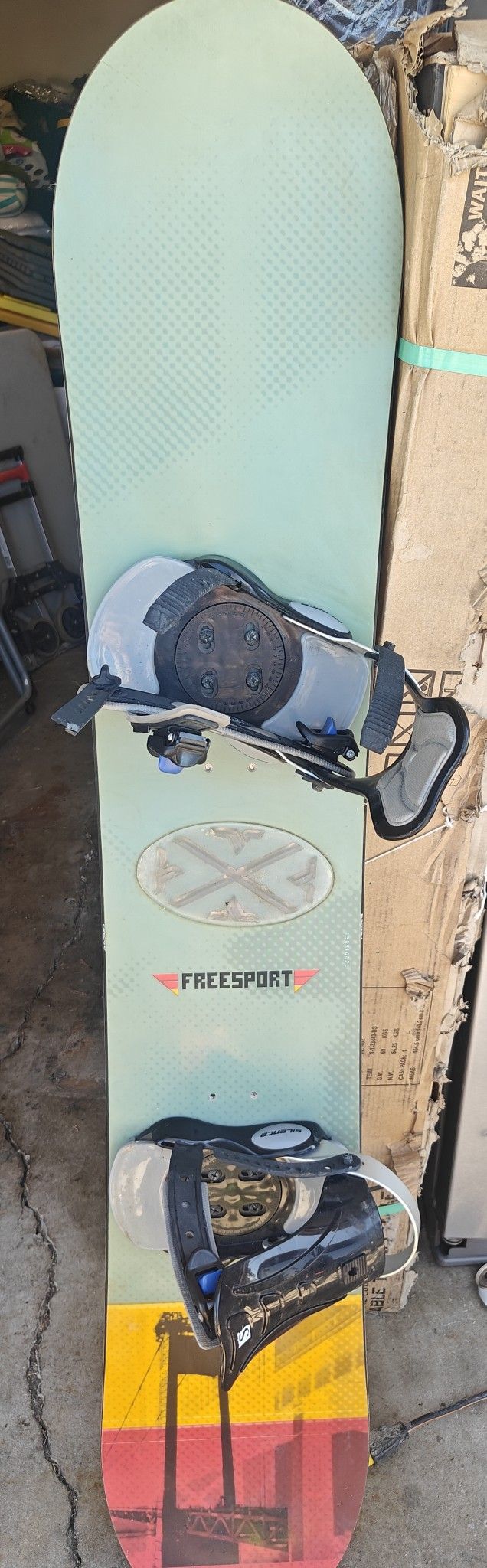 155cm Freesport Snowboard. Great Condition. 