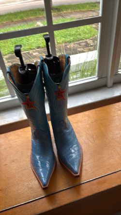 Men’s cowboy boots