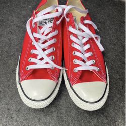 Converse red