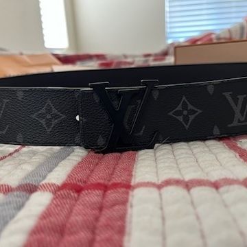 LV Initiales 40MM Matte Black Belt for Sale in Los Angeles, CA - OfferUp