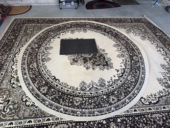 8ft Round Mashad Rug