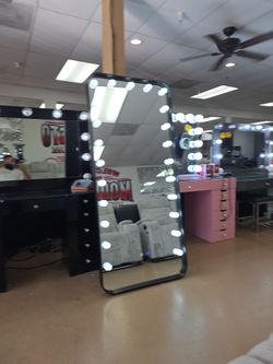 Full-Length Hollywood Vanity Mirror with Lights and Bluetooth