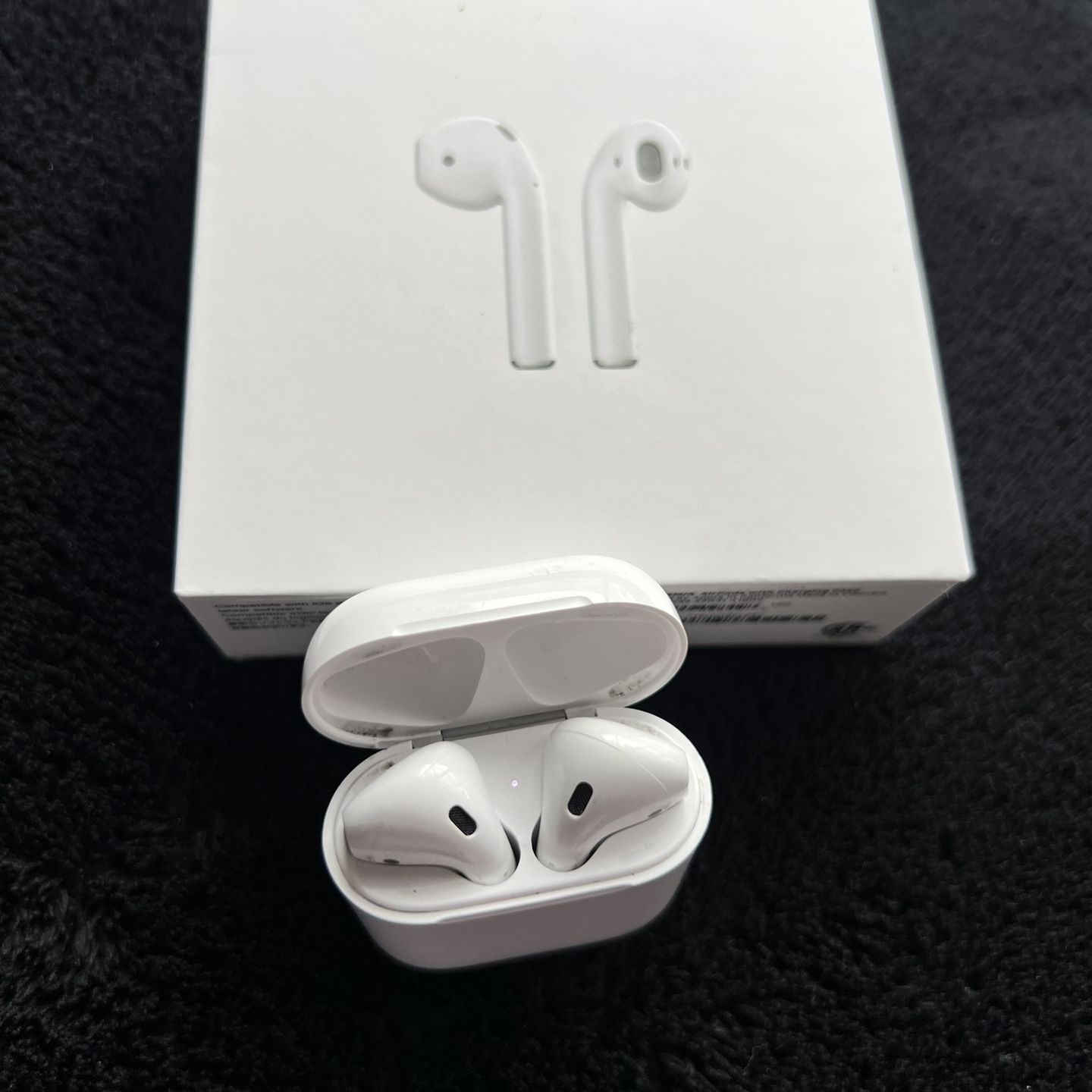 AirPods