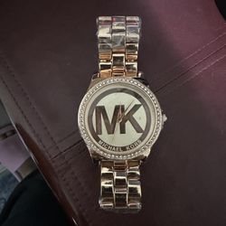 Michael Kors Parker Rose Gold-Tone Glitz Logo Watch – MK5491