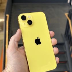 UNLOCKED iPhone 14+ 128GB Yellow for Sale in Providence, RI