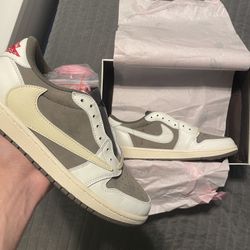 Air Jordan 1 Low Reverse Mocha