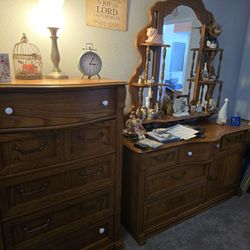 6 Piece Solid Oak Bedroom Set