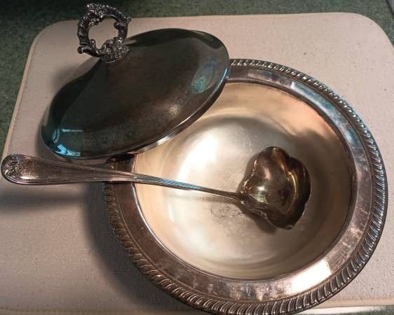 UNPOLISHED Vintage F.B. Rogers Silver Co.Bowl W/Gorham Heritage Ladle - $60 (Harahan)