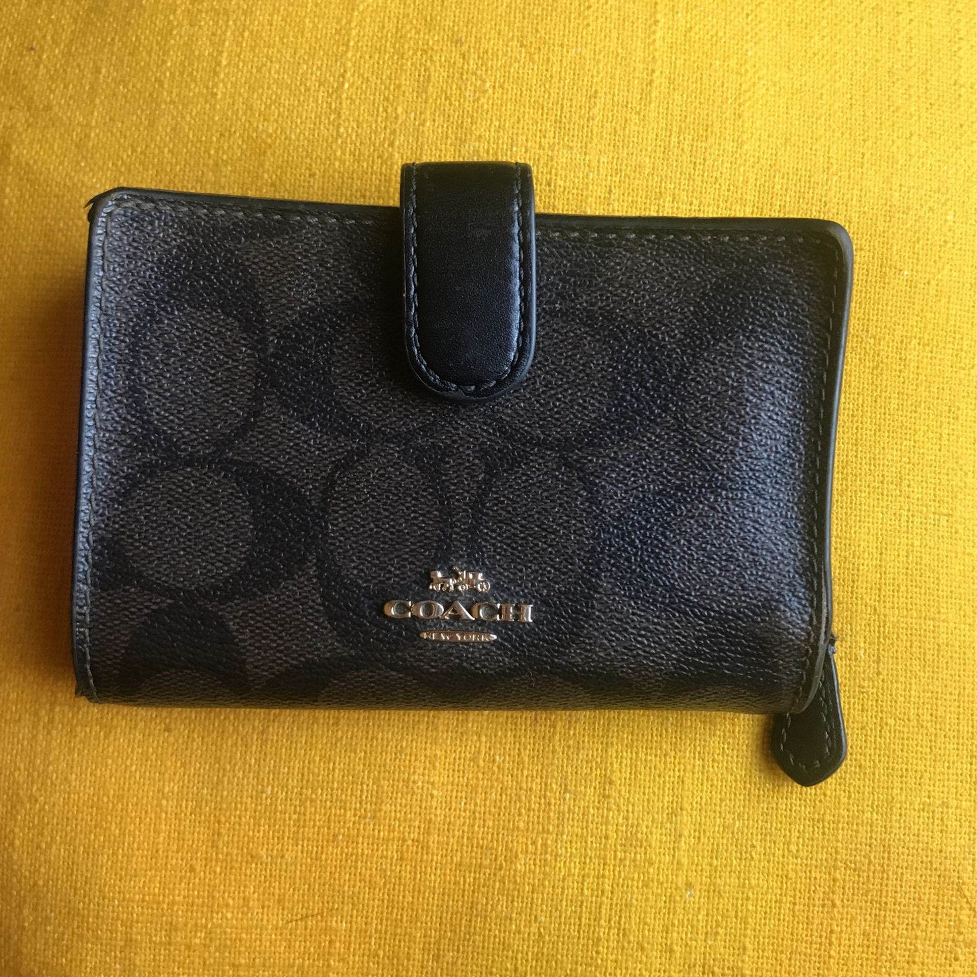 Coach Wallet- Brown- Normal Size 