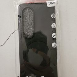 FREE Fold 4 Phone Case 