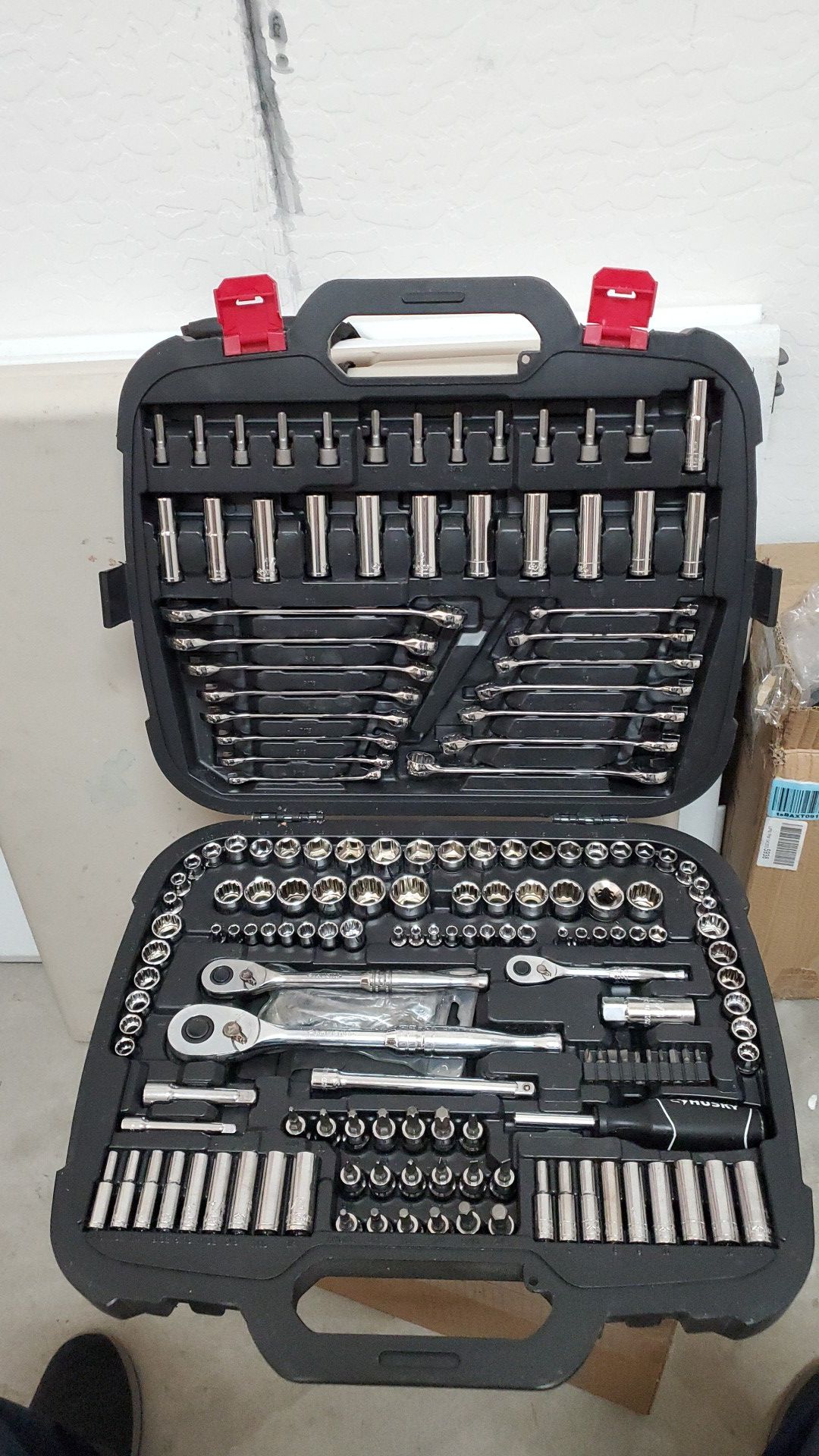 Husky 185 piece tool set