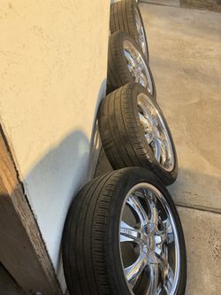 245/40 R18 Universals Rims Off Toyota Truck
