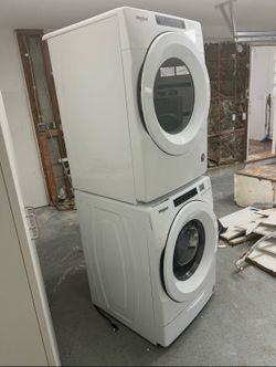 Stackable Whirlpool  gas washer /dryer model wgd5620hw and wfw5620hw
