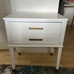 2 identical night stands