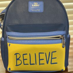 Lounge fly backpack