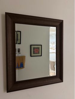 21” x 25” Mirror for Sale – Great Condition