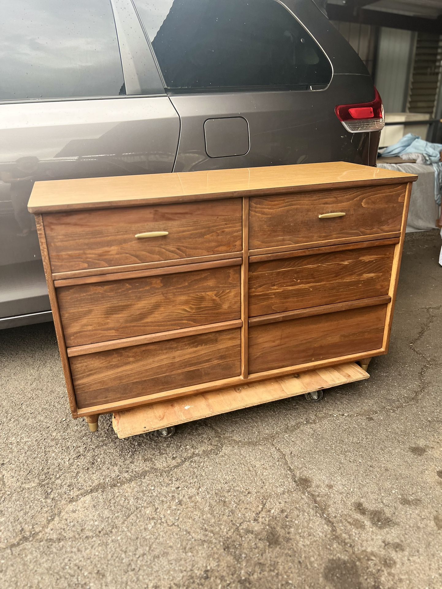 Cool Compact Mid-century 6 Drawer Dresser