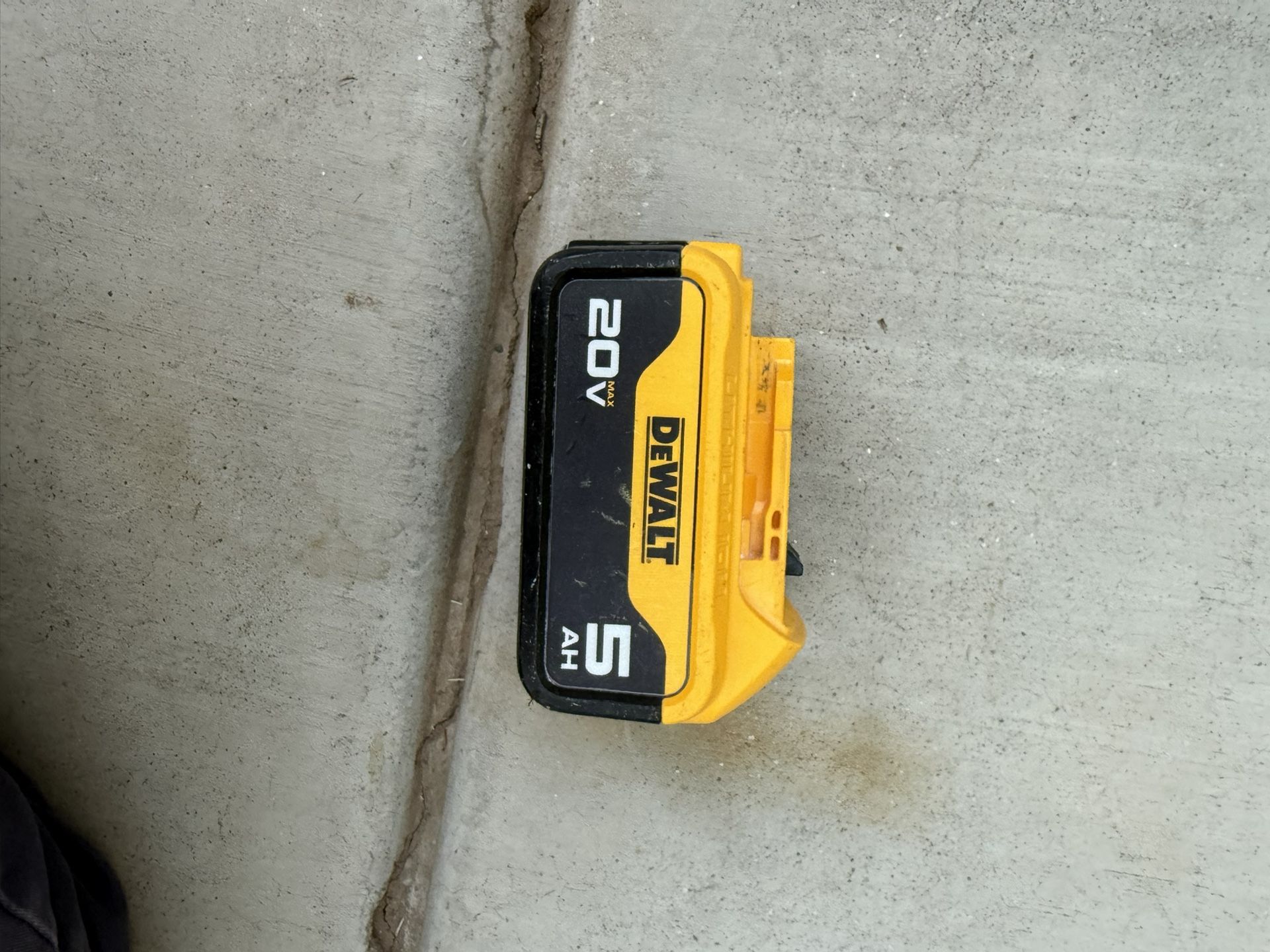 Dewalt 5Ah Battery 