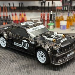 Team Associated 4wd Hoonicorn Apex2 R/C Street Racer