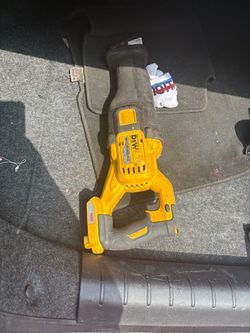 2.5 ton jack & saw ( no battery)