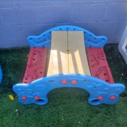 Little Tikes Toddler Table And See Saw Combo