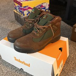 Beef And broccoli Timberlands Sz 10.5 
