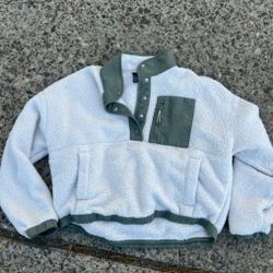 Vuori Women's Cozy Sherpa Popover Dune Great Condition size Large