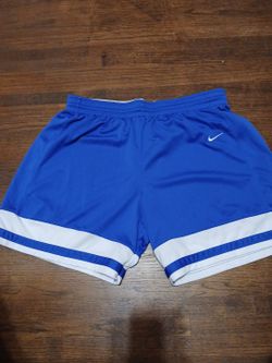Mens size Xxl  Nike basketball shorts