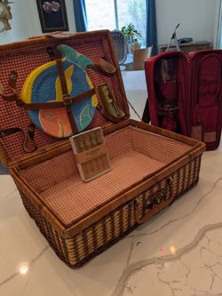 picnic basket setup