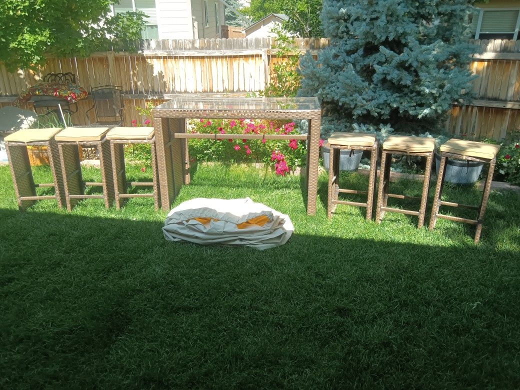 Outdoor Patio Furniture Wicker Set w Table 57" X 32" X 29" Tall Glass Top 6 Chairs w Cushions and Cover
