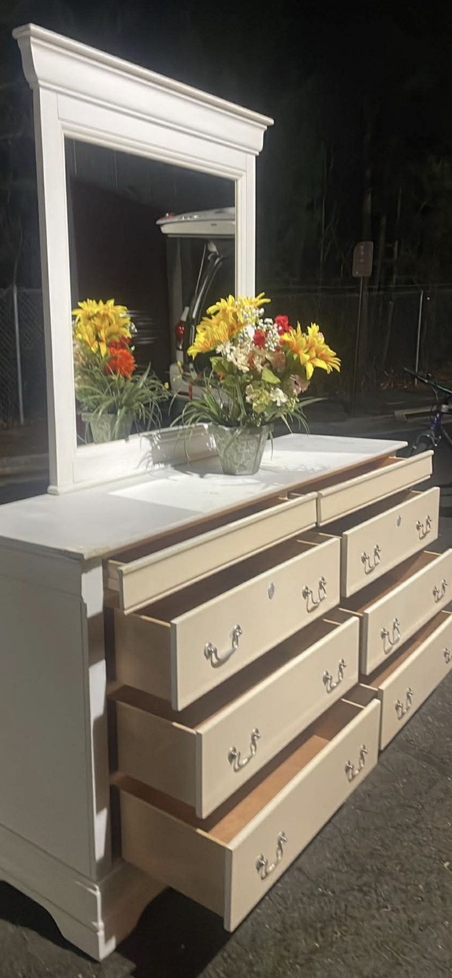 Modern Solid Wood Long Dresser With Big Drawers , Big Mirror . Drawers Sliding Smoothly. Delivery Available