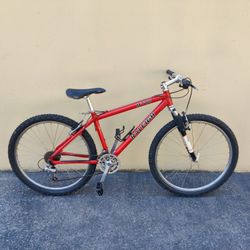 Raleigh 26" 24-Speed Hybrid Mountain / Road Bike - Rockshox Shocks - Very Light 13" Frame (MSRP $430) Youth/Kids/Adult Bike