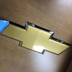 2007/2013 CHEVY TAIL GATE BOWTIE 