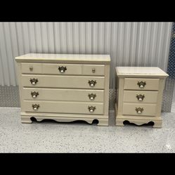  Dresser And Nightstand Off-White Solid Wood 42”