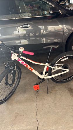 Trek bicycle Precaliber 24